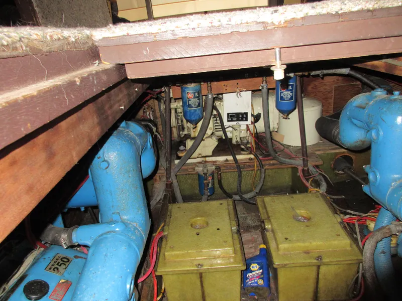 Slide: The Image of Engine compartment of a 1978 Pacemaker 40 Sport Fish boat. - 43