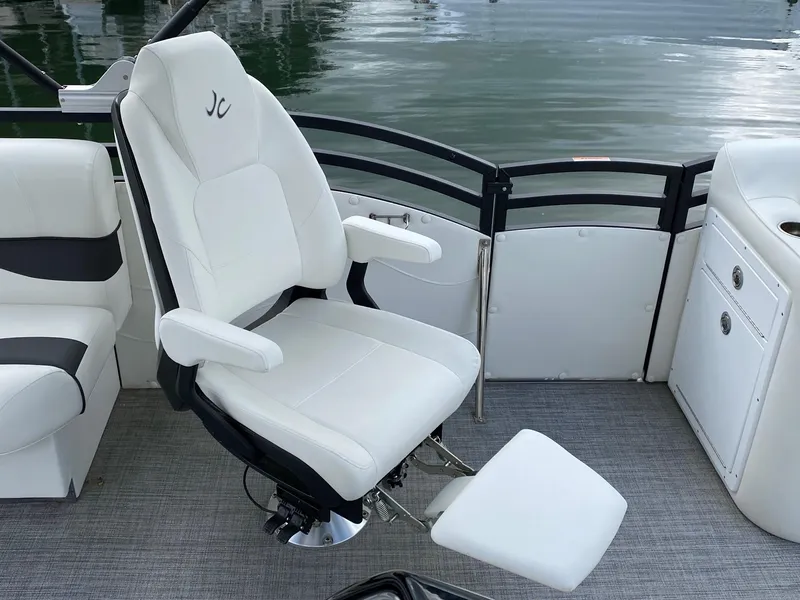 Slide: The Image of Captain's chair on 2023 JC Neptoon Sport 23TT pontoon boat. - 13