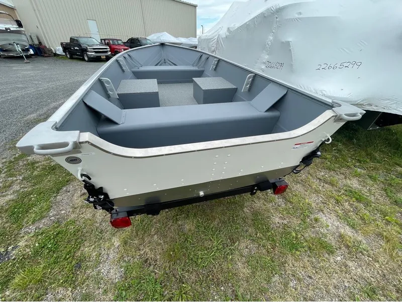 Slide: The Image of Smoker Craft Alaskan 13 TL DLX 2024 - 2