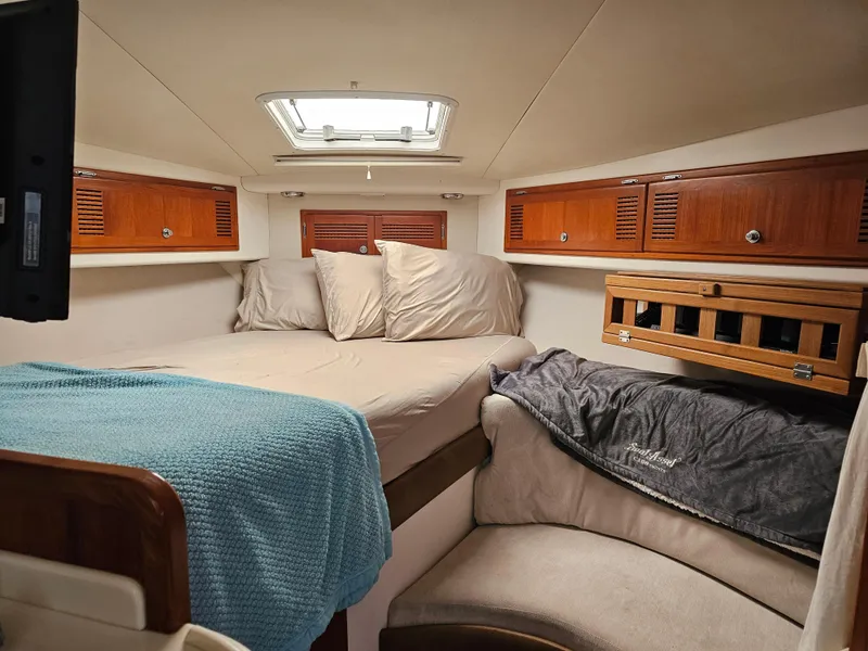 Slide: The Image of Cabo 35 Express SportFisher 1996 - 18