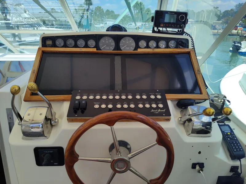 Slide: The Image of Cabo 35 Express SportFisher 1996 - 68