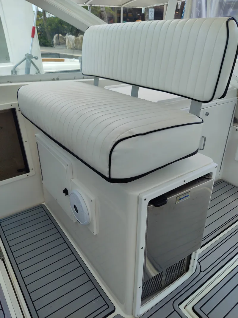 Slide: The Image of Cabo 35 Express SportFisher 1996 - 70