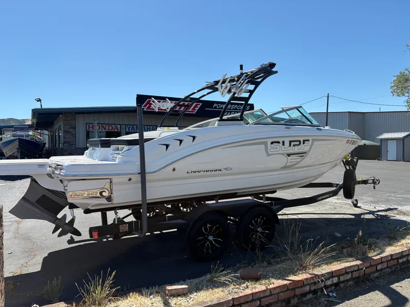 Slide: The Image of Chaparral 23 Surf 2023 - 8