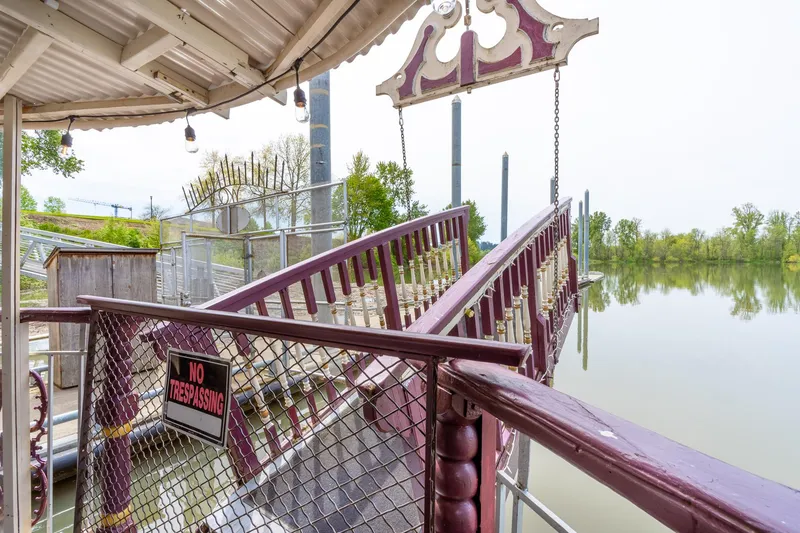 Slide: The Image of Custom Howdy Eidelman Sternwheeler - Jack Sarin 1990 - 104