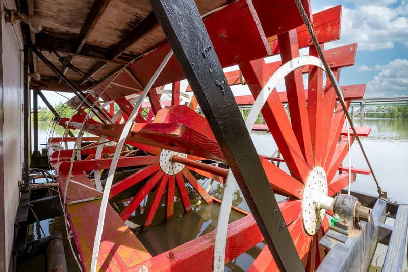 Slide: The Image of Custom Howdy Eidelman Sternwheeler - Jack Sarin 1990 - 113