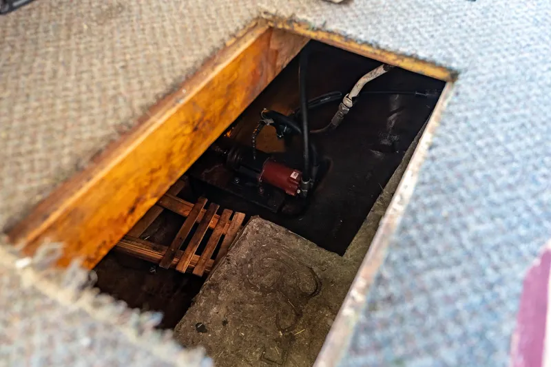 Slide: The Image of Custom Howdy Eidelman Sternwheeler - Jack Sarin 1990 - 137