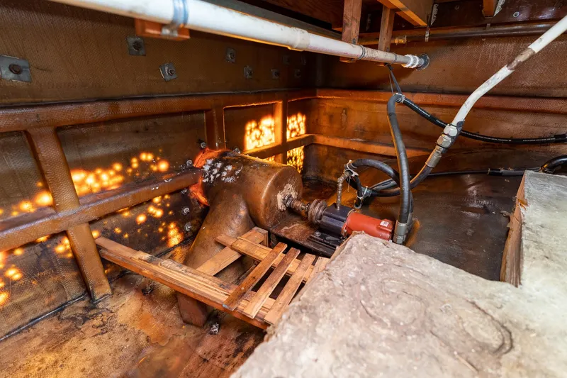 Slide: The Image of Custom Howdy Eidelman Sternwheeler - Jack Sarin 1990 - 138