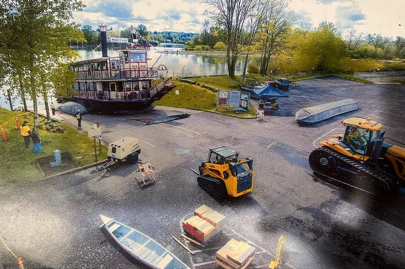 Slide: The Image of Custom Howdy Eidelman Sternwheeler - Jack Sarin 1990 - 144