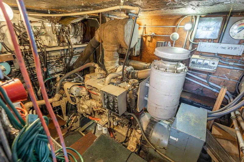 Slide: The Image of Custom Howdy Eidelman Sternwheeler - Jack Sarin 1990 - 82