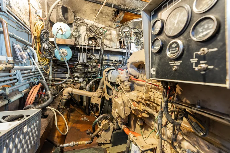 Slide: The Image of Custom Howdy Eidelman Sternwheeler - Jack Sarin 1990 - 83