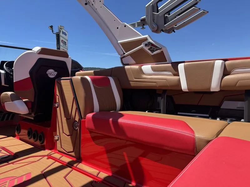Slide: The Image of Malibu 25 LSV 2026 - 10