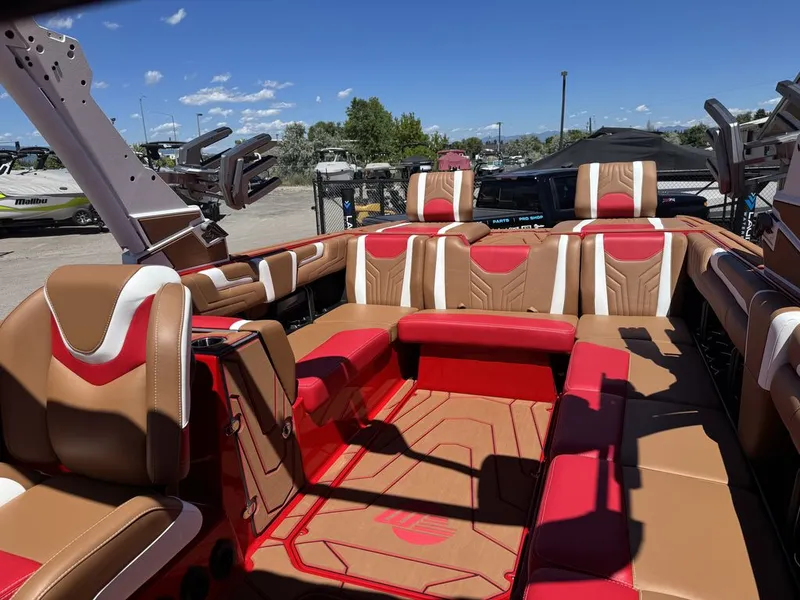 Slide: The Image of Malibu 25 LSV 2026 - 15