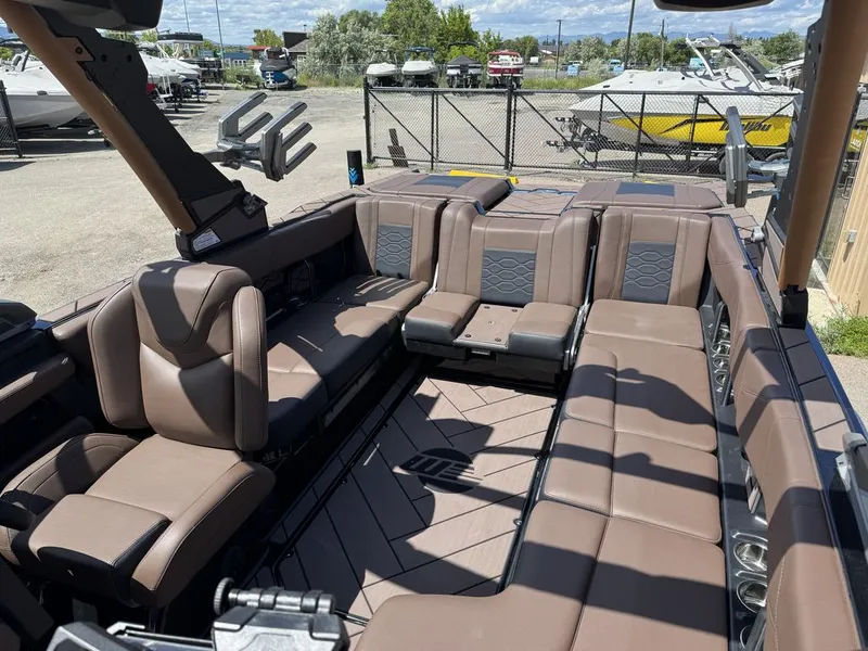 Slide: The Image of Malibu 23 LSV 2026 - 22