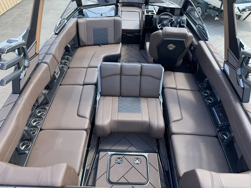 Slide: The Image of Malibu 23 LSV 2026 - 26