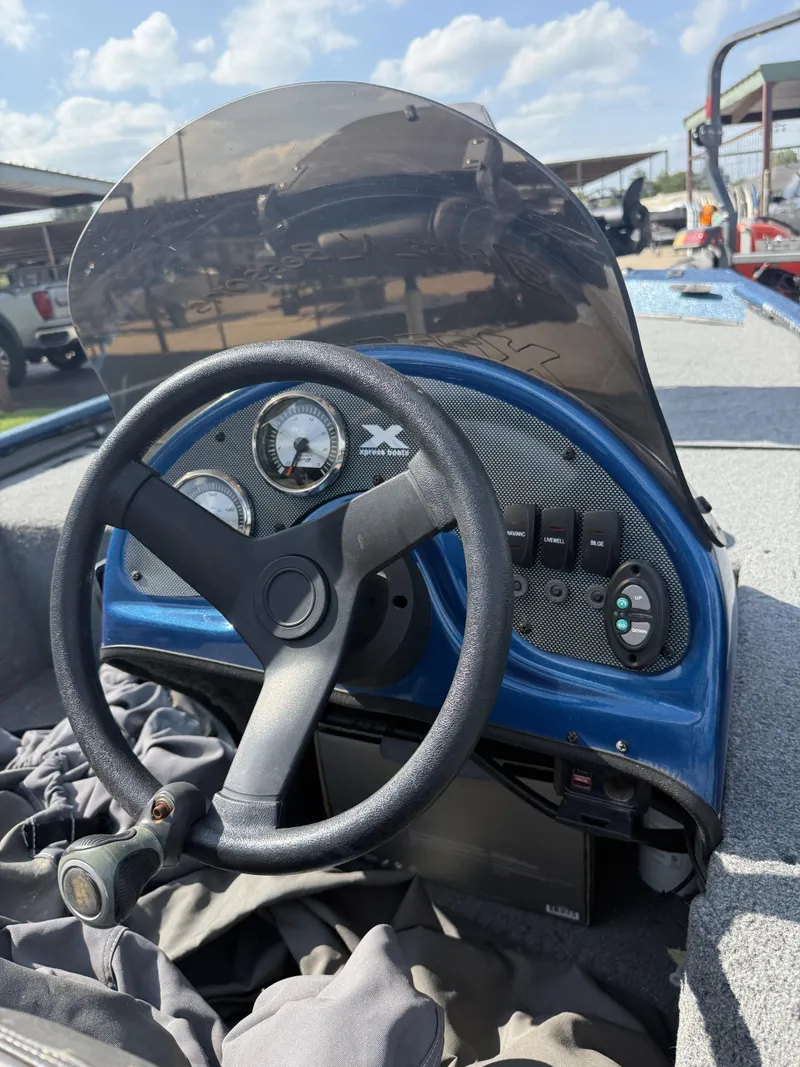 Slide: The Image of Xpress xp7 bass 2015 - 19