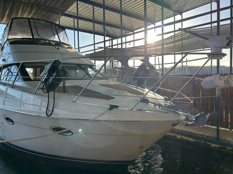 Slide: The Image of Carver 396 Aft Cabin Motor Yacht 2002 - 63