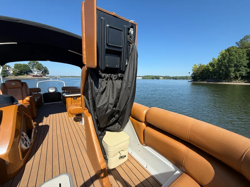 Slide: The Image of Premier INTRIGUE 250 RF 2018 - 28