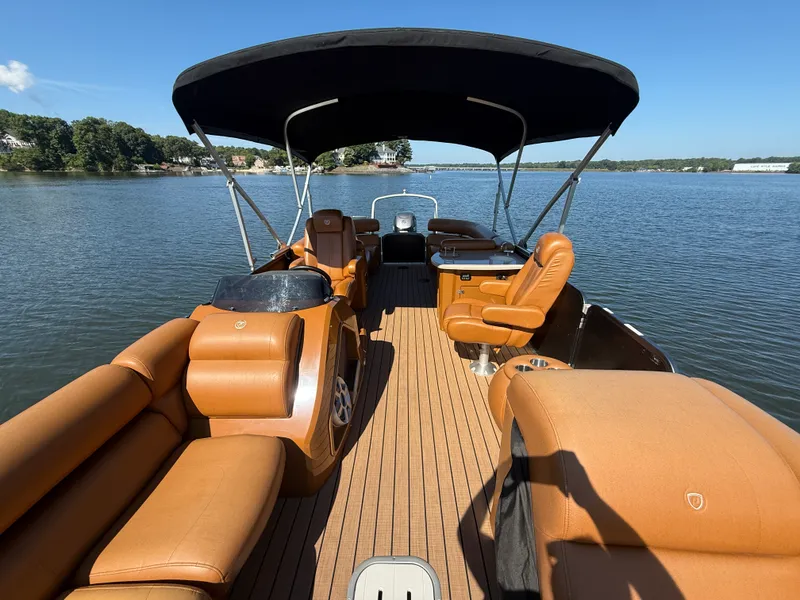 Slide: The Image of Premier INTRIGUE 250 RF 2018 - 29