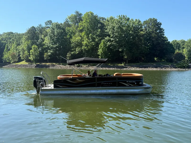 Slide: The Image of Premier INTRIGUE 250 RF 2018 - 33