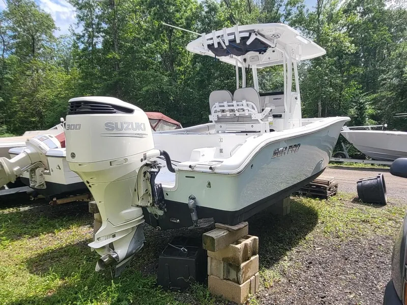 Slide: The Image of 2019 Sea Pro 239 Center Console boat with Suzuki engine. - 14