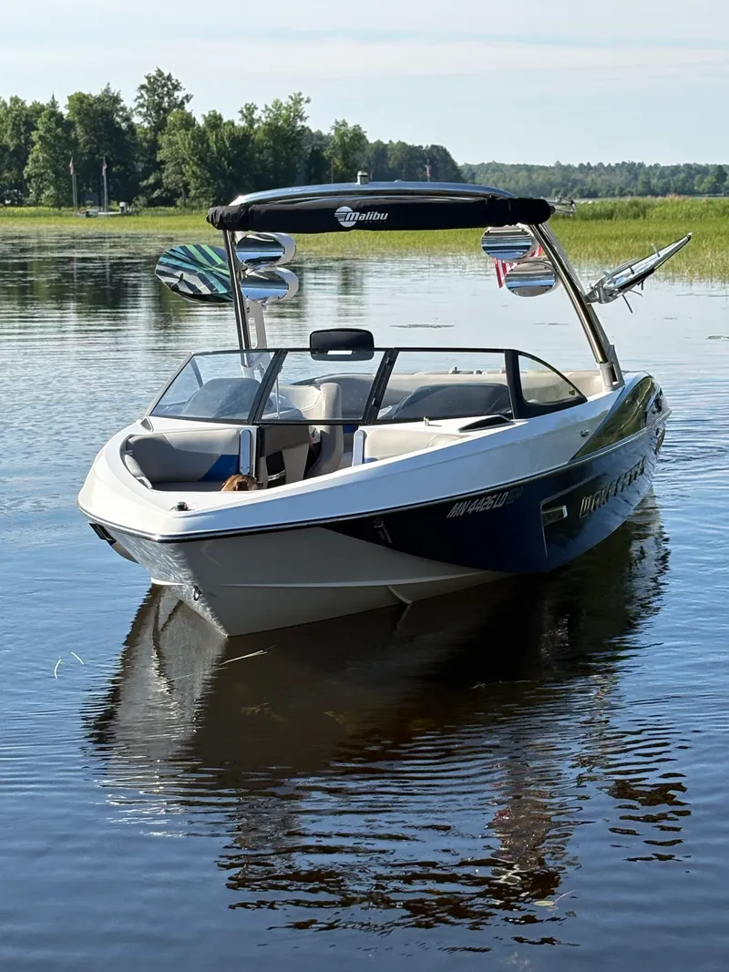 Slide: The Image of Malibu WAKESETTER 23 2014 - 1