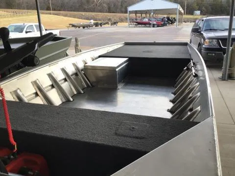 Slide: The Image of Southfork 1652 Sport Jet Boat 2026 - 7