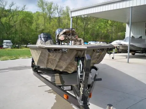 Slide: The Image of War Eagle IN STOCK 2370 Black Hawk Catfish Side Console 2025 - 6