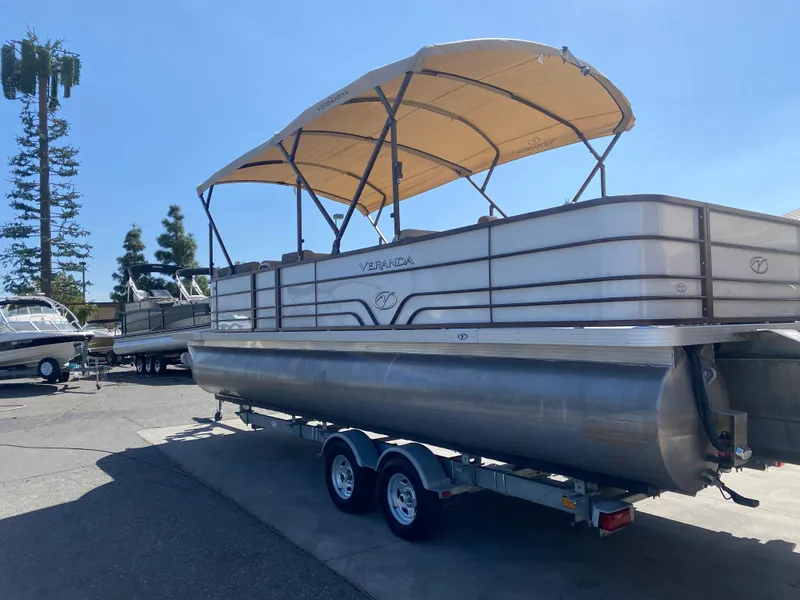 Slide: The Image of Underneath view of a 2019 Veranda VF25F2 pontoon boat on a trailer. - 4