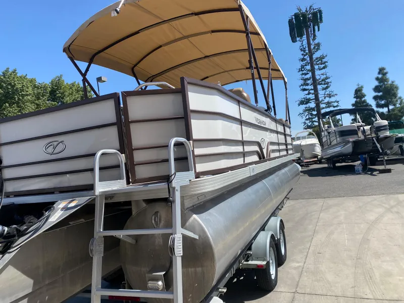Slide: The Image of 2019 Veranda VF25F2 pontoon boat with Yamaha VMAX engine on trailer. - 6
