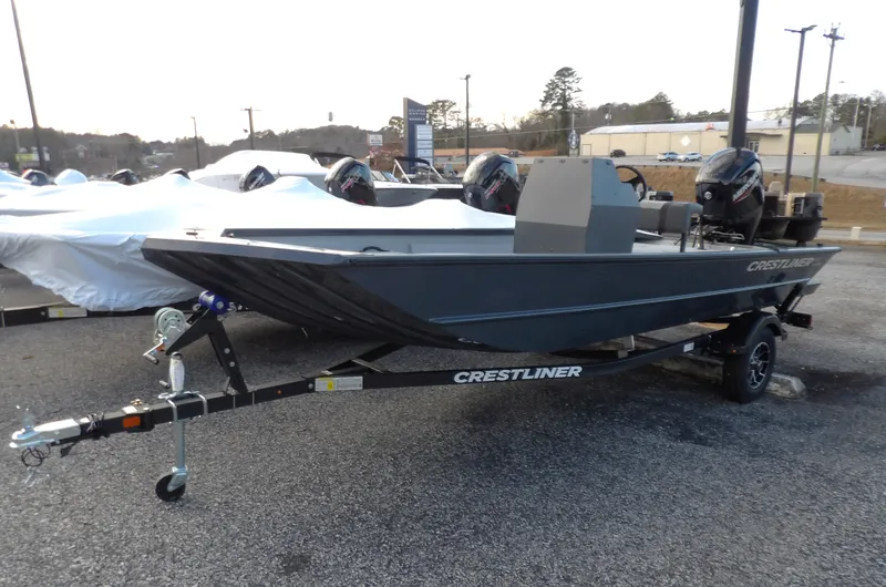 Slide: The Image of Crestliner 1860 RETRIEVER CENTER CONSOLE 2026 - 2