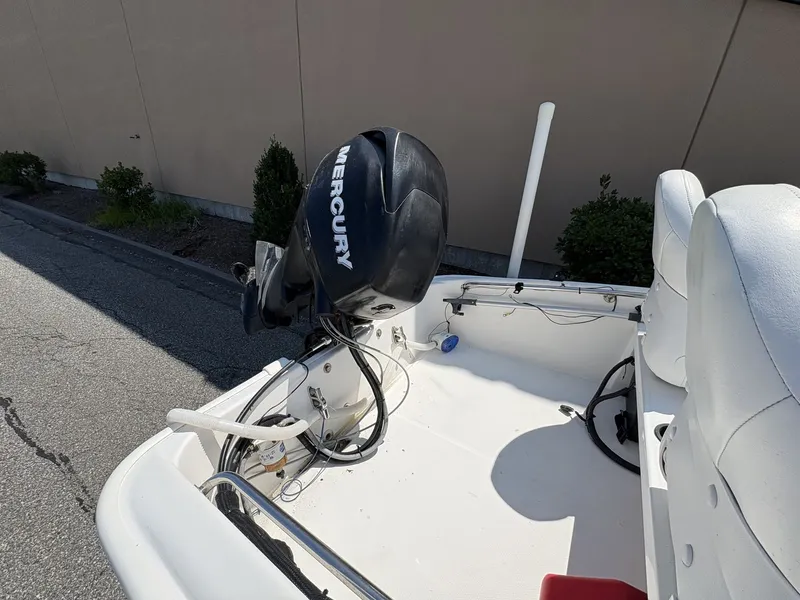 Slide: The Image of Boston Whaler 130 SUPER SPORT 2009 - 6