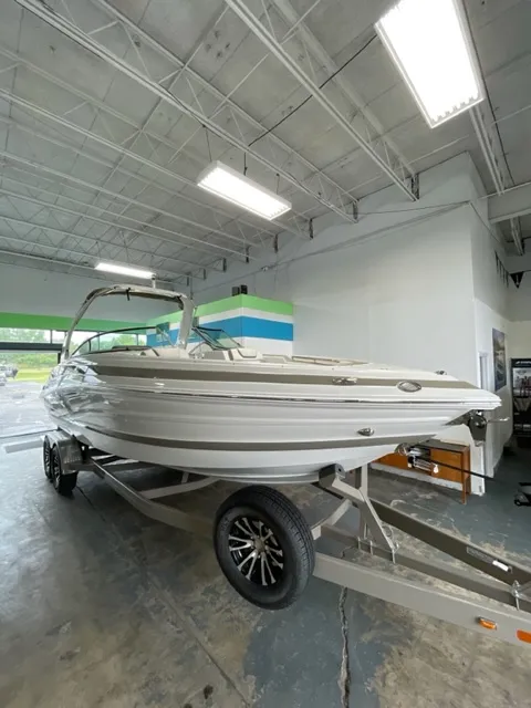 Slide: The Image of Crownline Boats 290SS 2024 - 6