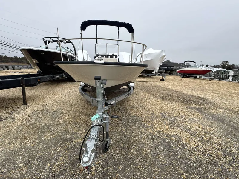 The Image of Boston Whaler 170 Montauk 2021 - 0