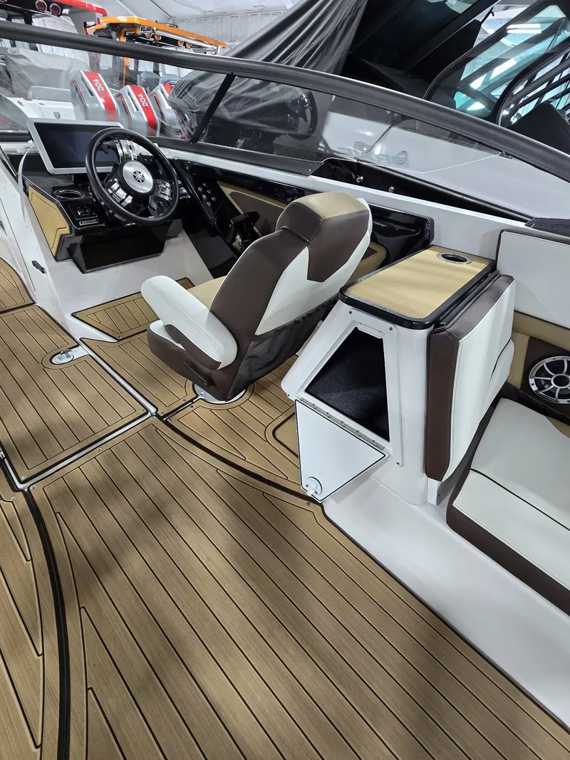 Slide: The Image of Yamaha 252SD 2022 - 19