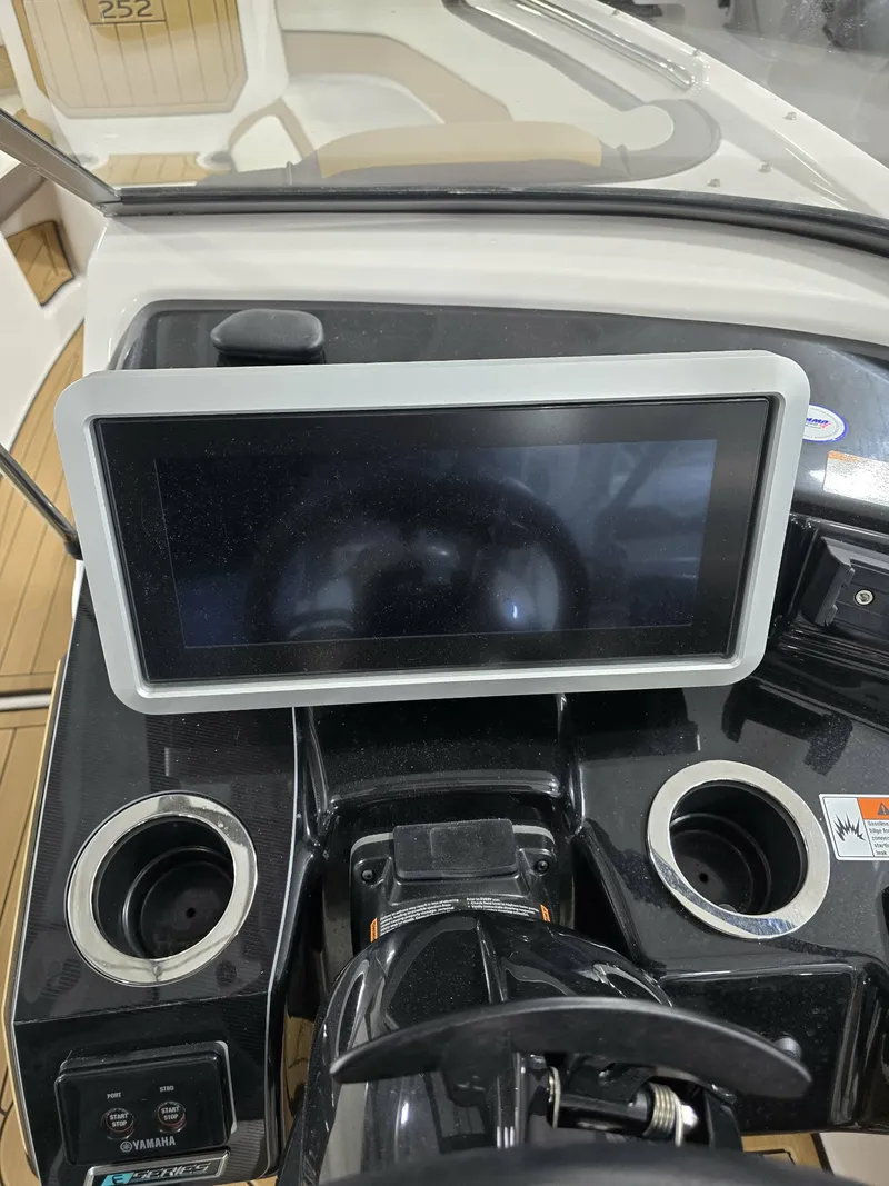 Slide: The Image of Yamaha 252SD 2022 - 13