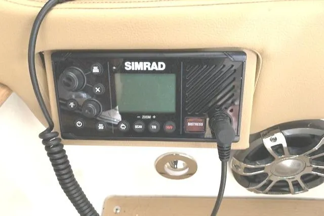 Slide: The Image of Simrad vhf marine radio - 27