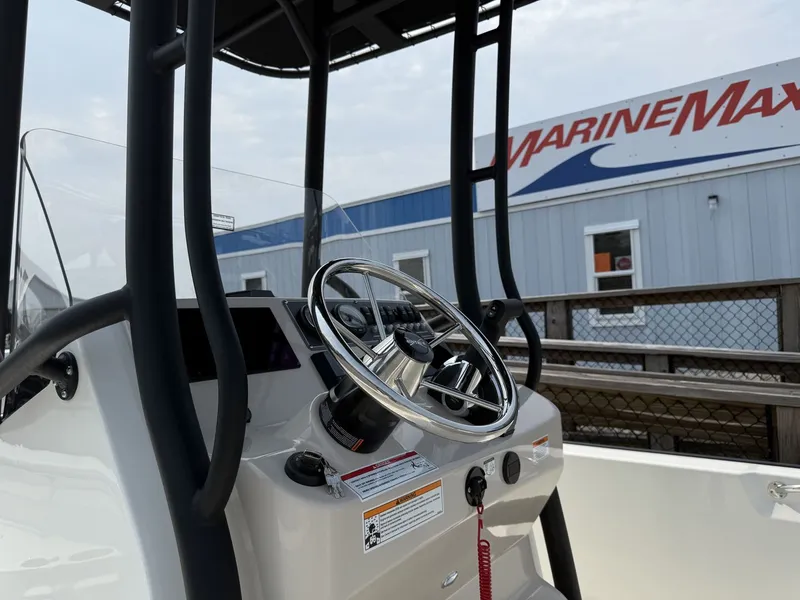 Slide: The Image of Boston Whaler 210 Montauk 2027 - 8