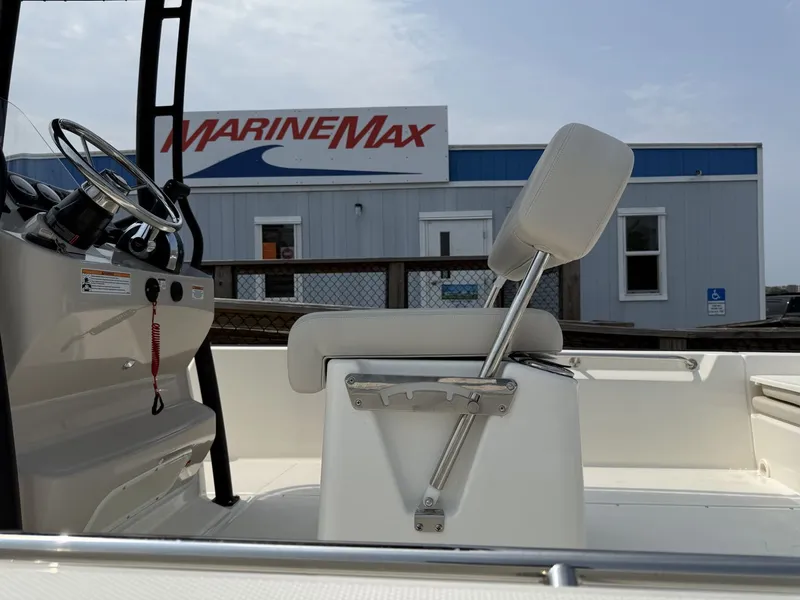 Slide: The Image of Boston Whaler 210 Montauk 2027 - 6