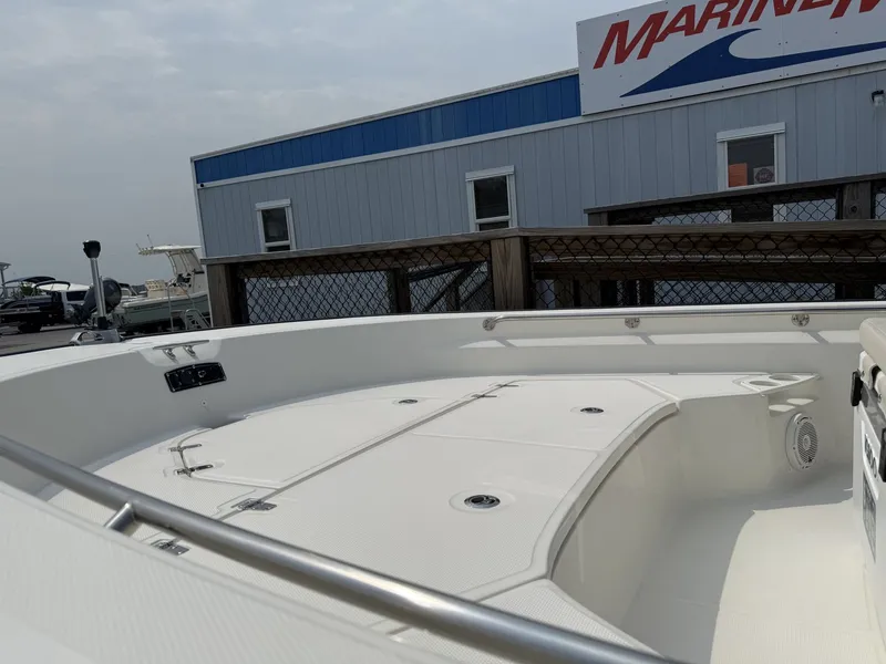 Slide: The Image of Boston Whaler 210 Montauk 2027 - 11