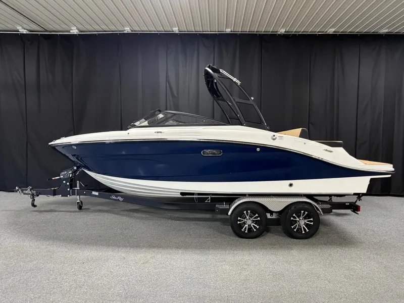 The Image of Sea Ray SPX 210 2027 - 0