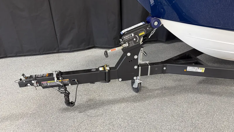 Slide: The Image of Sea Ray SPX 210 2027 - 80