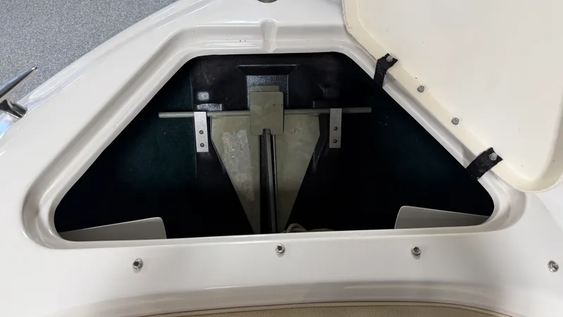 Slide: The Image of Sea Ray 21 2001 - 67