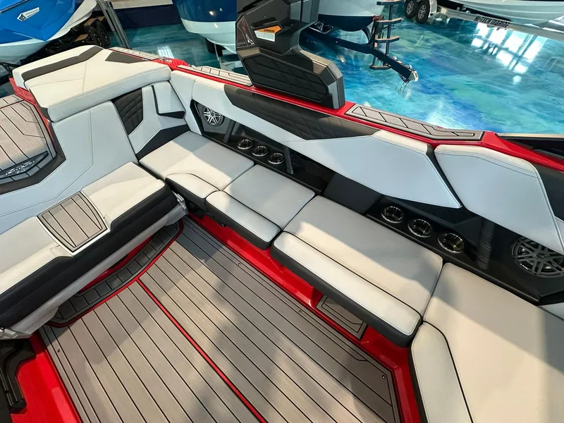 Slide: The Image of Nautique Super Air Nautique S23 2023 - 14