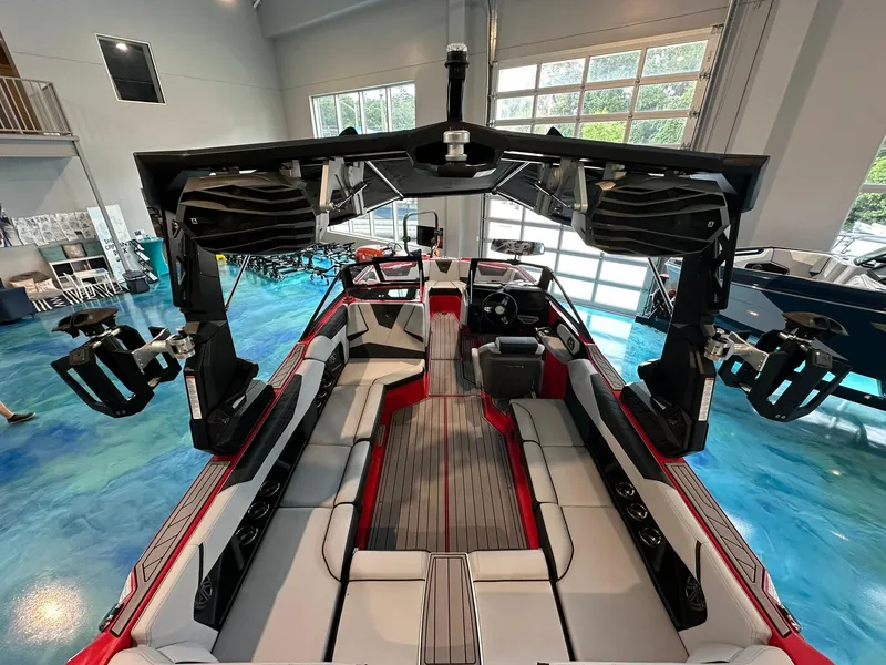Slide: The Image of Nautique Super Air Nautique S23 2023 - 16