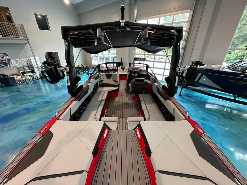 Slide: The Image of Nautique Super Air Nautique S23 2023 - 17