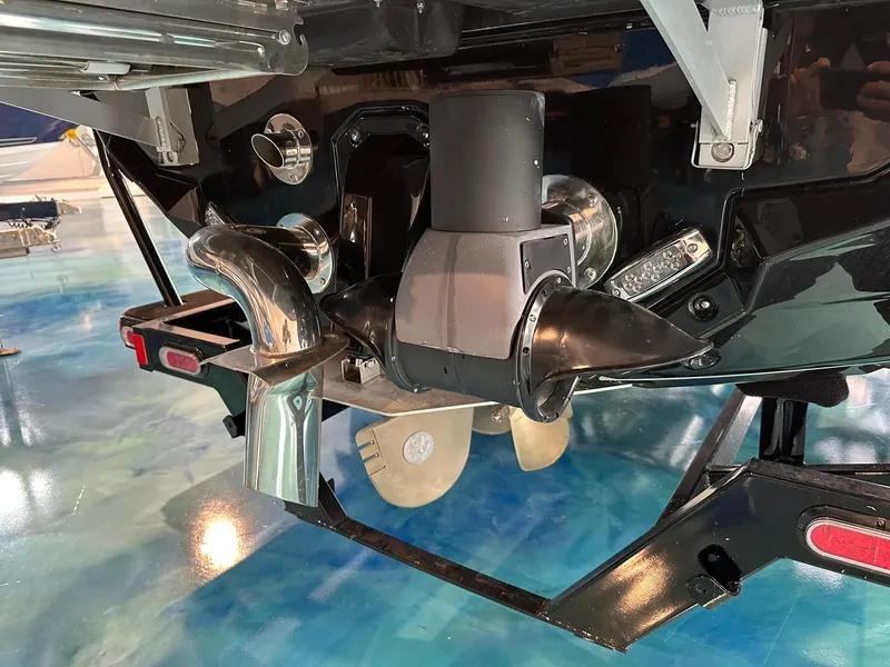 Slide: The Image of Nautique Super Air Nautique S23 2023 - 5