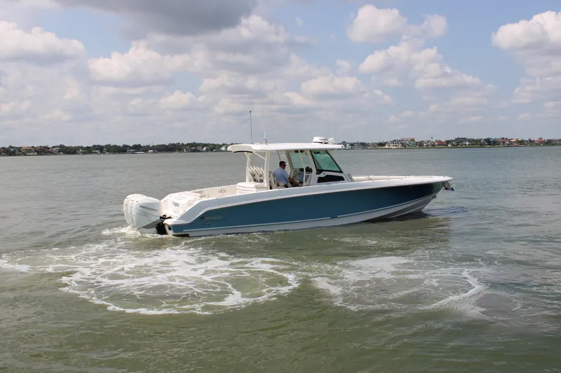 Slide: The Image of Boston Whaler 380 OUTRAGE 2018 - 14