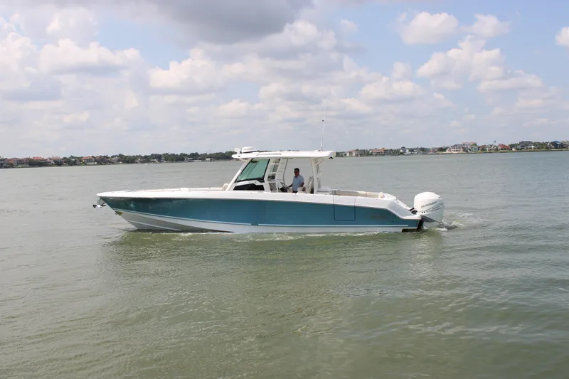 Slide: The Image of Boston Whaler 380 OUTRAGE 2018 - 1