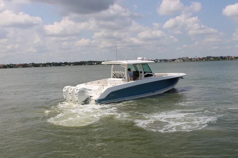 Slide: The Image of Boston Whaler 380 OUTRAGE 2018 - 12