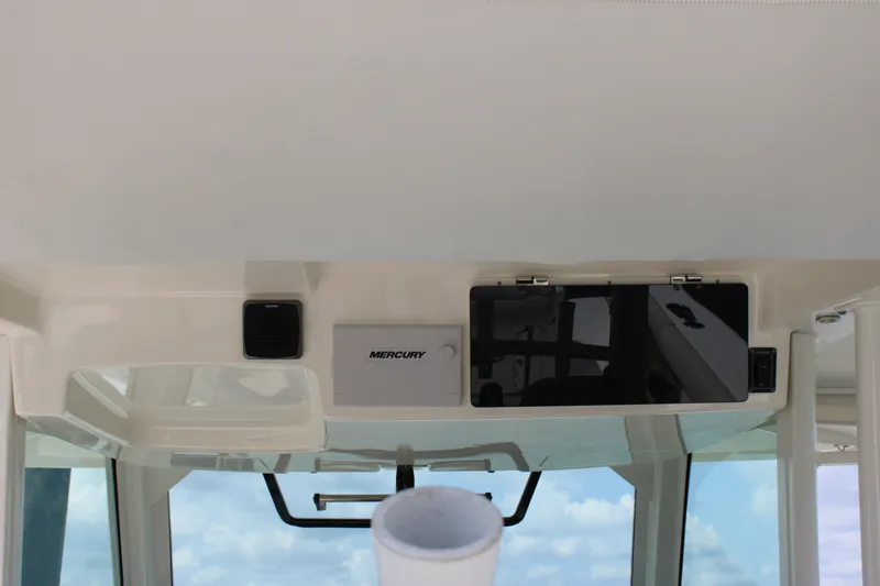 Slide: The Image of Boston Whaler 380 OUTRAGE 2018 - 29
